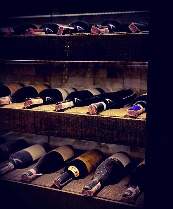 foto. Bottiglieria 1881